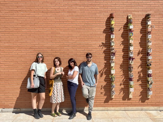 El proceso como clave: la residencia CeramicRes ya 'cocina' en l'Alcora las piezas de su tercera edición