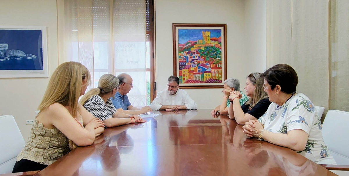 La Plataforma por la Sanidad exige y soluciones ante el deterioro del sistema en el Departamento de Elda