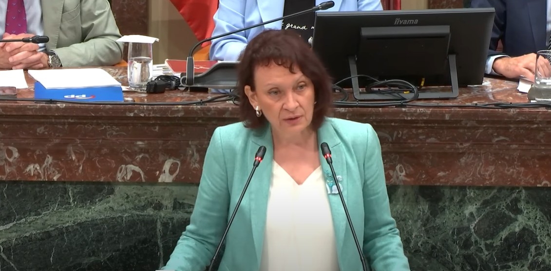 María Marín acusa a Miras de ser un 