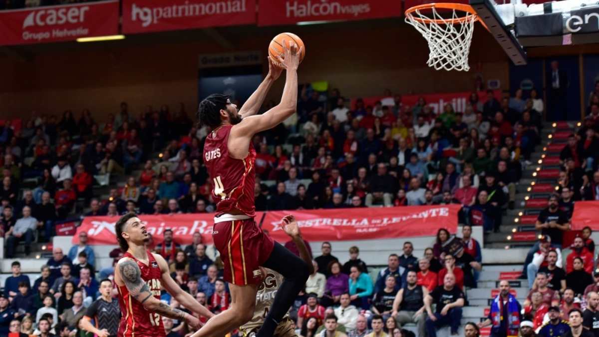 El ala pívot estadounidense Kaiser Gates renueva con el UCAM Murcia CB