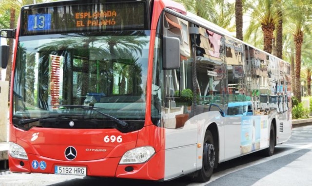 Así quedan los bonos del bus en Alicante: gratis hasta los 14 años y rebaja del 50 y el 40%, el resto