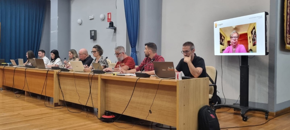 Los exediles del PSOE Vaello y Vidal asumen su condición de 'no adscritos' en El Campello