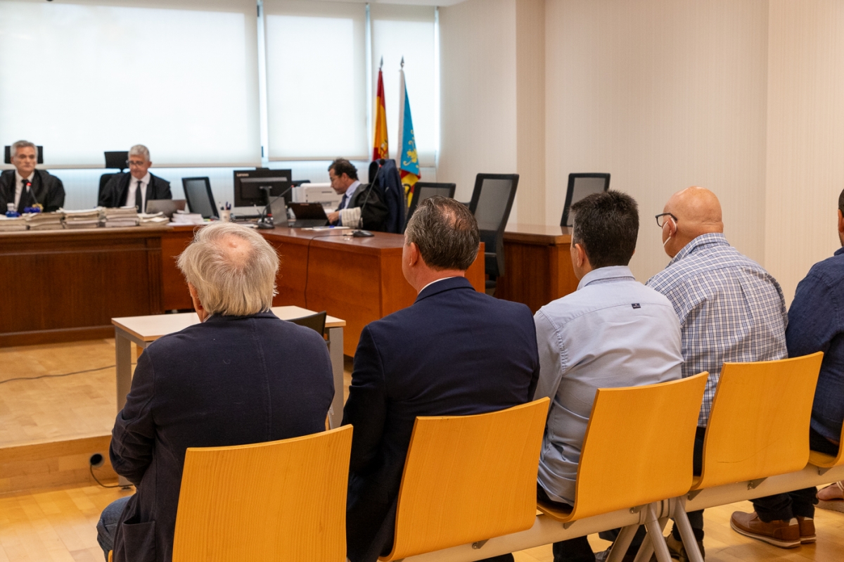 El TSJCV confirma que no hubo delito en los contratos del 'caso uniformes' de Santa Pola