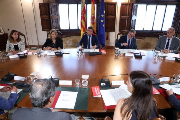 Mazón improvisa un plan de ajuste ante el tercer peor resultado económico-patrimonial de la historia de la Generalitat