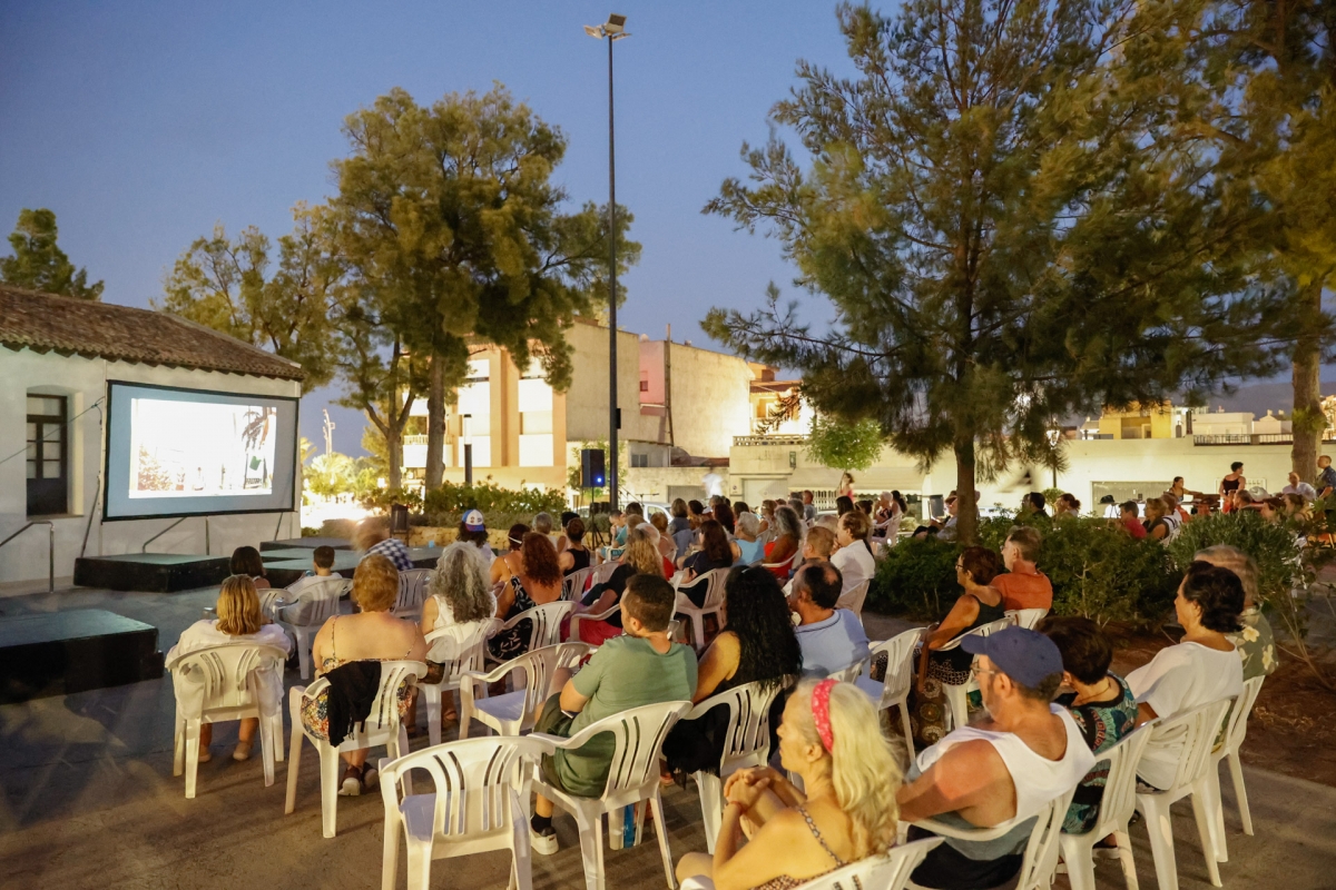 La sección de 'Cine al Carrer' calienta los motores del 37 Festival de Cine de l'Alfàs 