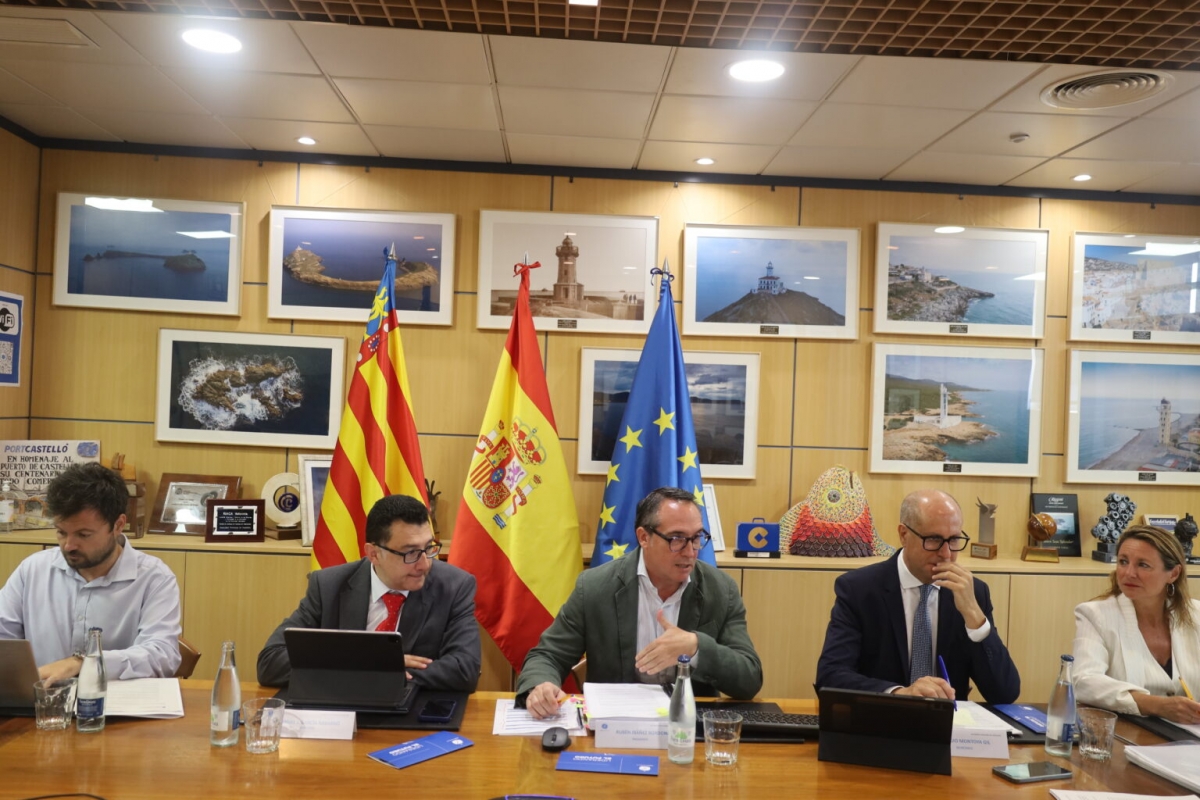 Novedades en 2026: PortCastelló impulsará una nueva bonificación en el tráfico de arcillas y mantendrá la de contenedores