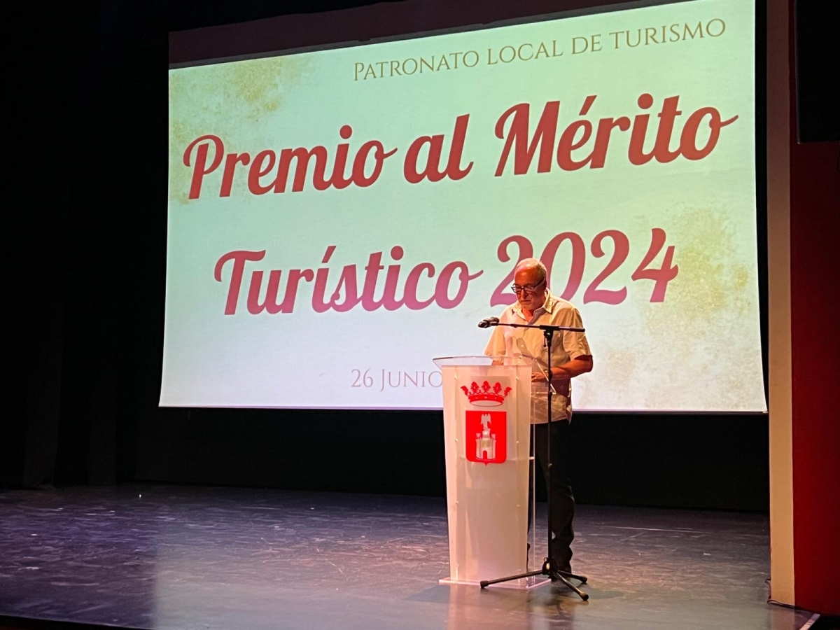 Vicente Palomar, Premio al Mérito Turístico por su vocación por la historia y arqueología de Segorbe 