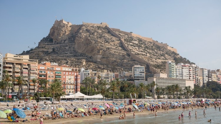 Alicante, entre los destinos turísticos más buscados por los españoles, según Jetcost