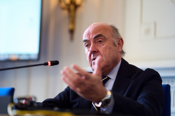 Guindos (BCE) avisa de que los vientos de cola de la economía española 