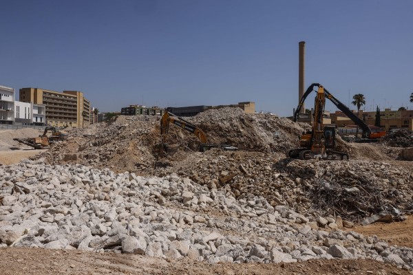 La Generalitat anuncia 700 millones en inversiones sanitarias repartidas en Campanar y Paterna