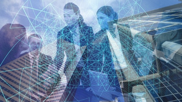 El Ayuntamiento subvenciona con 100.000 euros el Sigma Squared Summit 2025 y con 15.000 a jóvenes empresarios