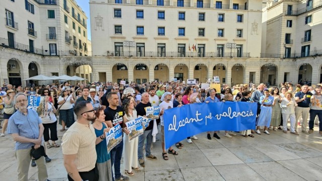 Académicos de la UA muestran su rechazo ante la petición de cambio de zona lingüística de Alicante