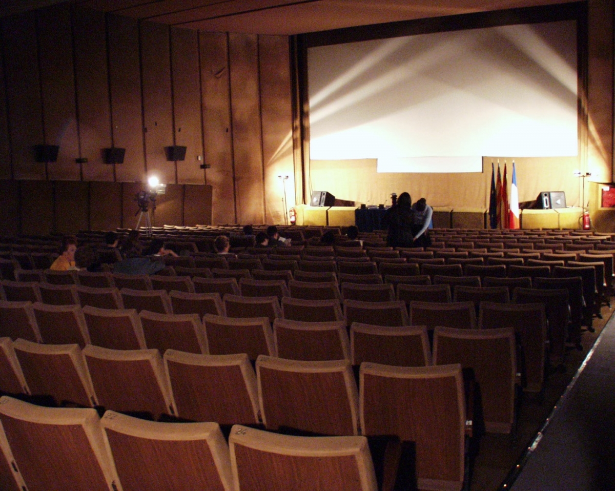 Firman el convenio colectivo del sector de los cines con incrementos salariales pactados