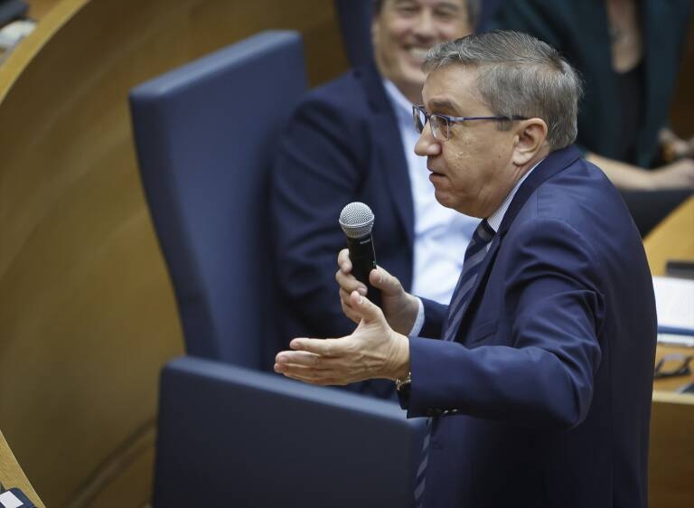 El conseller de Educación, José Antonio Rovira.