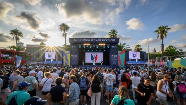 El Race Village de la Louis Vuitton 37ª America’s Cup se convierte en un punto de encuentro