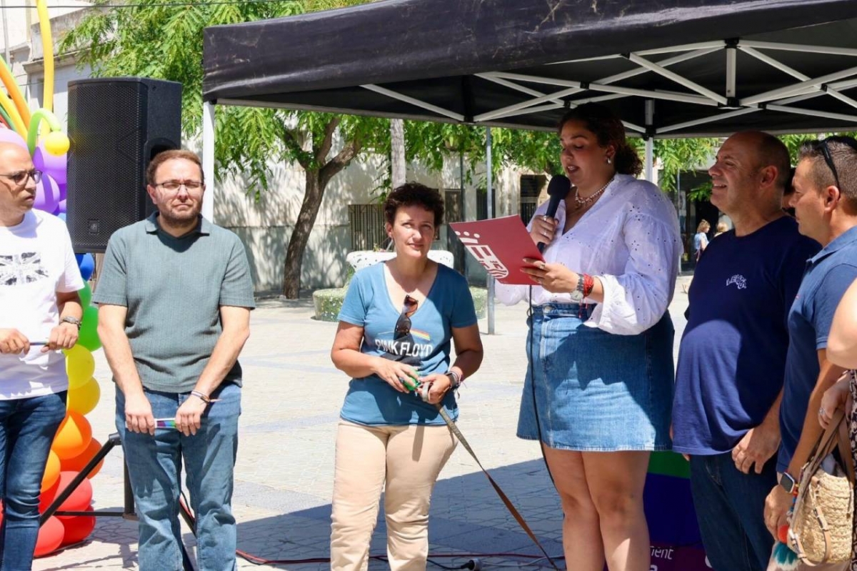 Onda celebra el Día del Orgullo con una jornada festiva y reivindicativa en la Plaza España