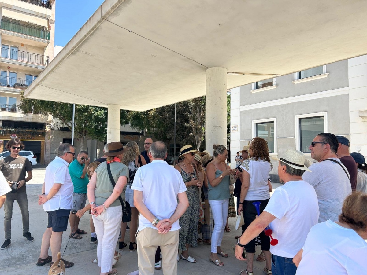Nuevo alumbrado y próxima poda: las promesas del PP de Alicante para la Plaza Séneca