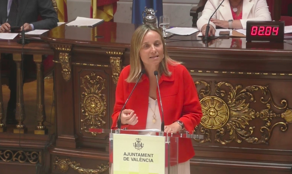 La concejal de Turismo, Paula Llobet, durante el pleno.