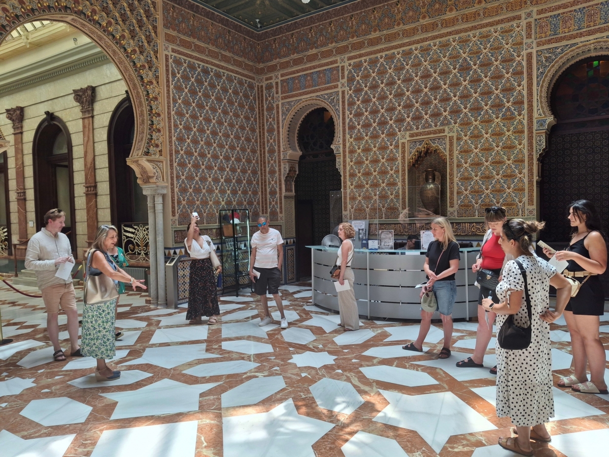 Los británicos, 'in love' con la Región: el número de turistas de esta nacionalidad creció un 62% durante el primer cuatrimestre