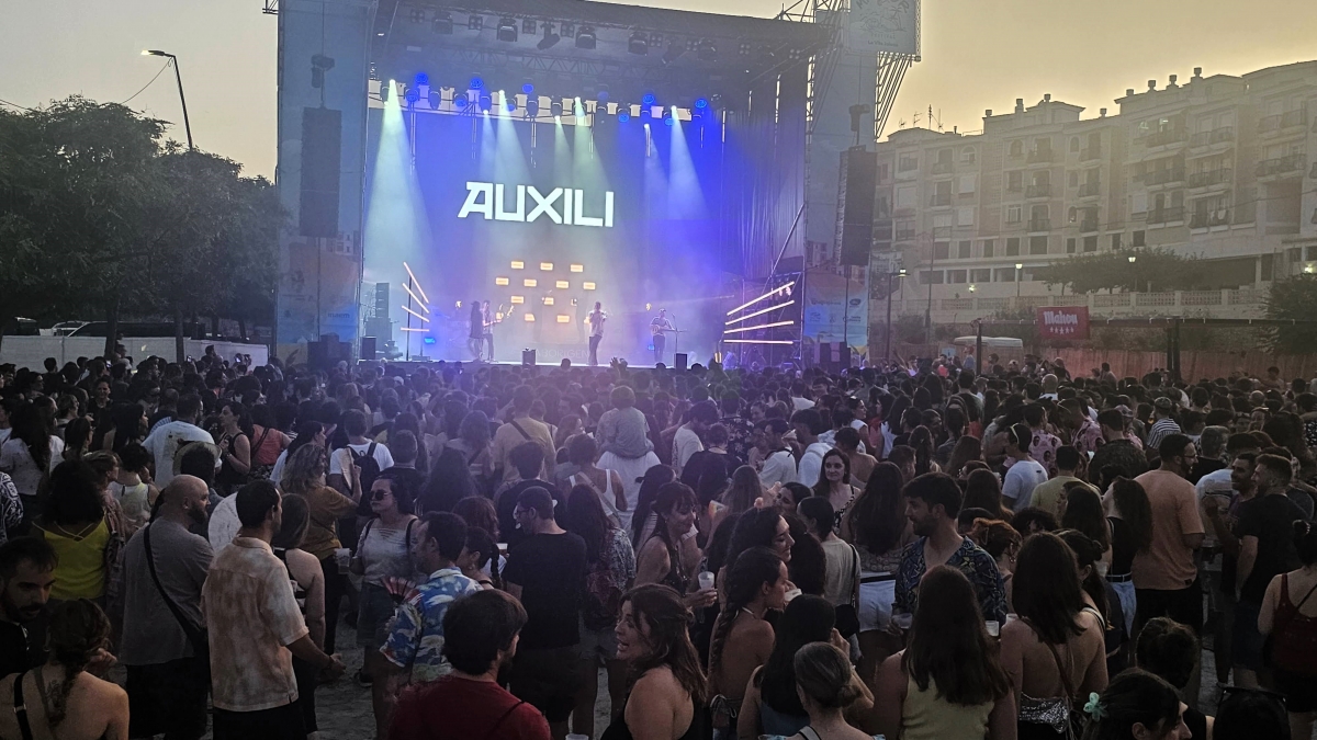 Maror Festival reúne en la Vila Joiosa a más de 6.000 personas para promover la música valenciana