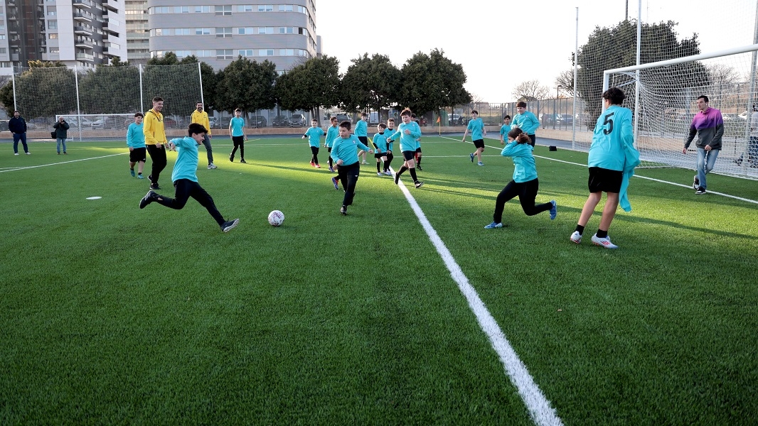València adjudica a Genera Quatro la iluminación del campo de fútbol de La Torre arrasado por la Dana