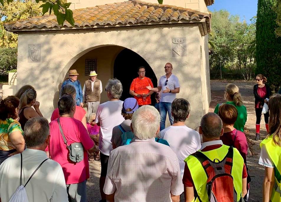 Castelló acompaña a la asociación de vecinos del parque Meridiano en su marcha por la Marjalería