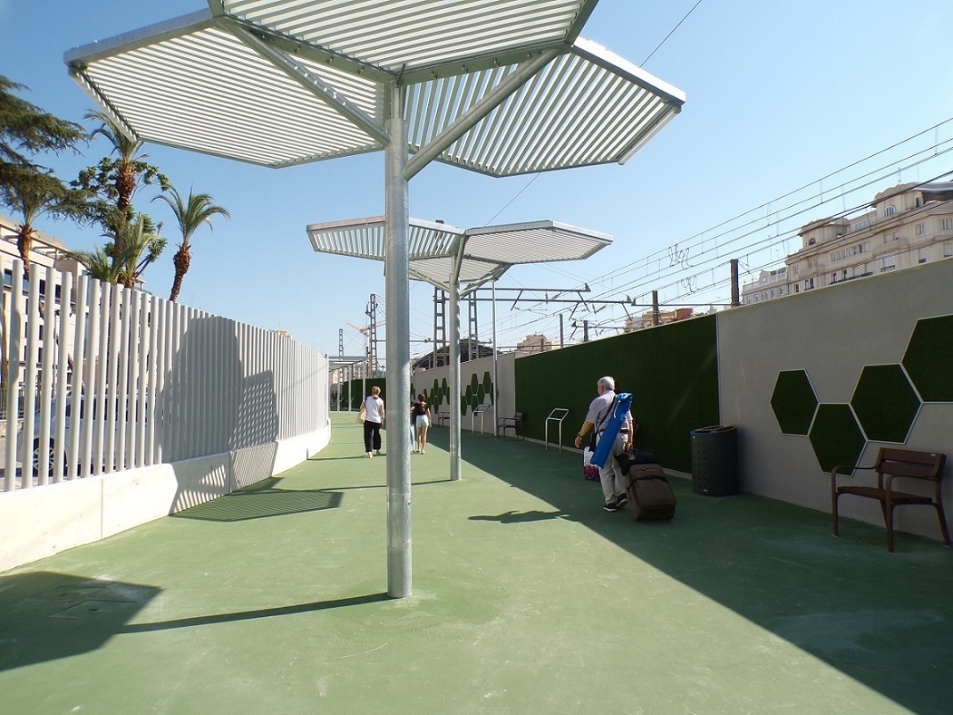 Adif AV abre el corredor peatonal que une las estaciones de Joaquín Sorolla y València Nord