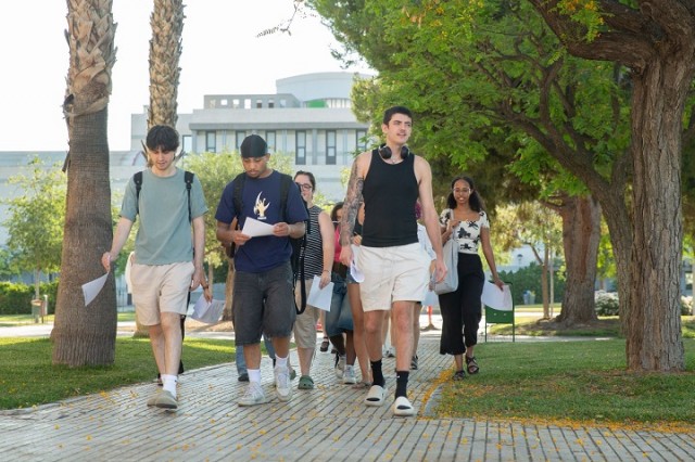 Cerca de 60.000 estudiantes empiezan del lunes las clases en la Universitat de València