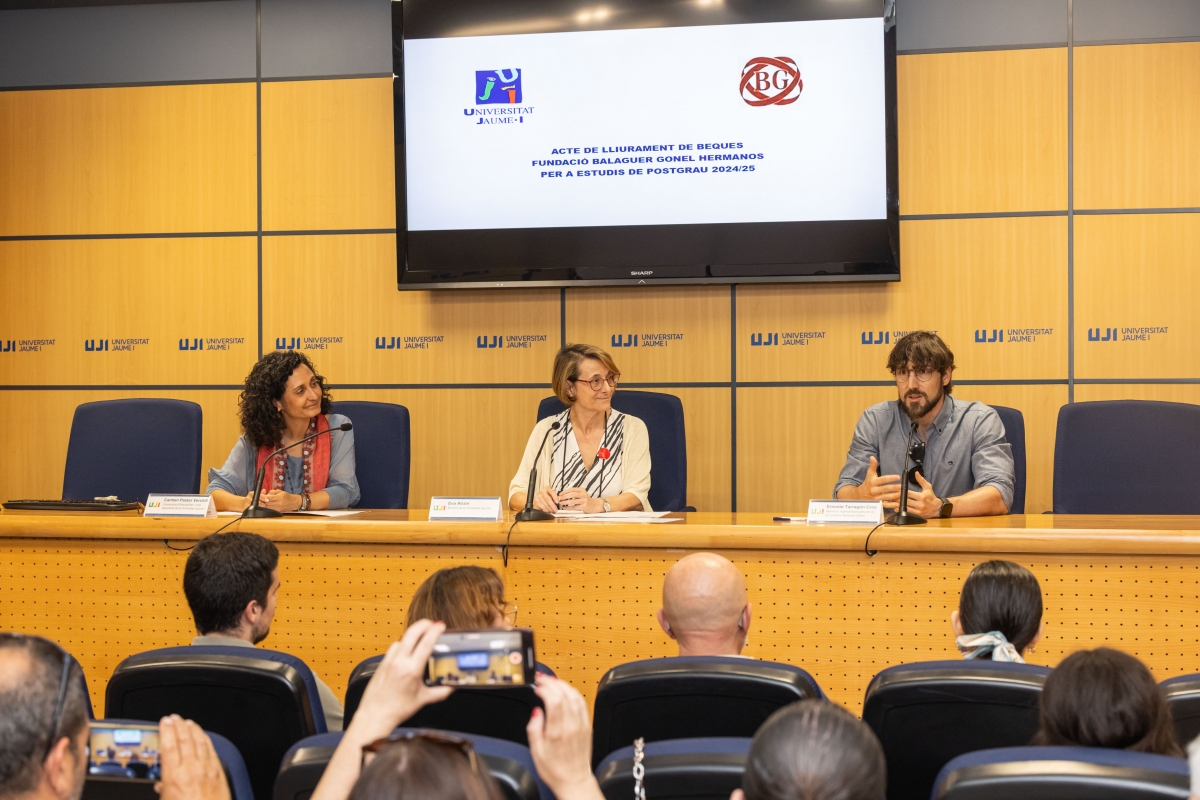 La UJI y la Fundación Balaguer-Gonel Hermanos entregan 15 becas para estudios de posgrado 