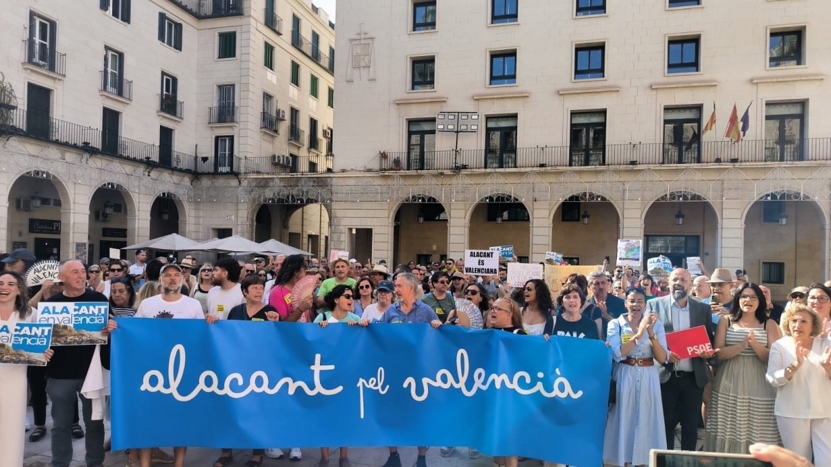 La izquierda se resiste: estas son las acciones contra el predominio lingüístico castellano en Alicante