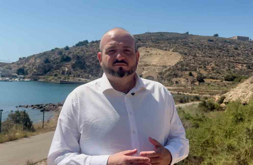 La playa del Espalmador, aún sin acondicionar: el PSOE exige que se cumpla lo prometido