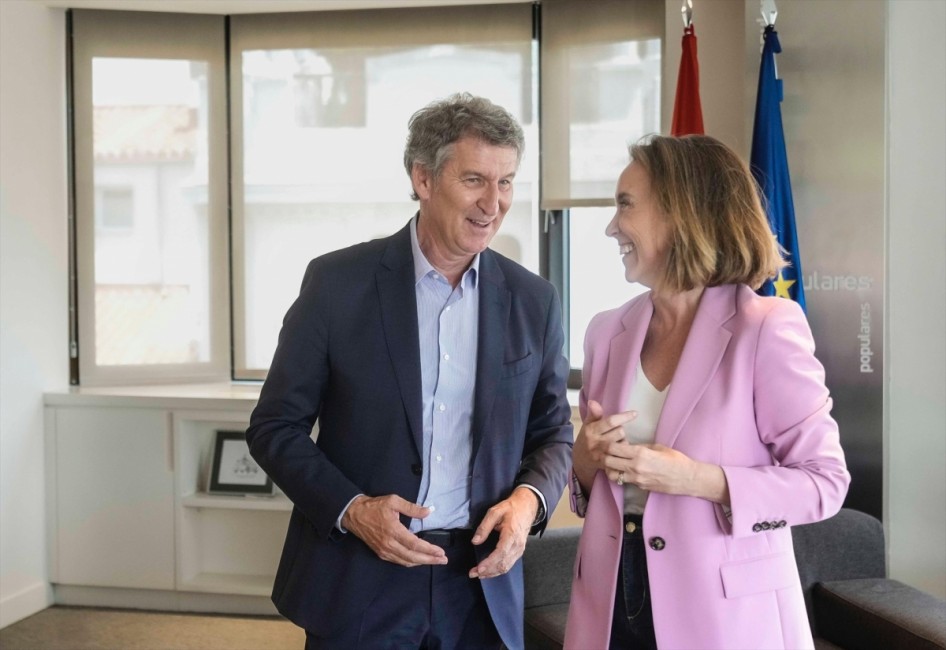 El presidente del PP, Alberto Núñez Feijóo, con la todavía secretaria general del PP, Cuca Gamarra. - Foto: TAREK PP