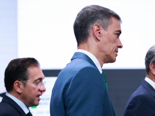 Dos detenidos en Las Palmas por la filtración de datos personales sobre Sánchez y otros políticos