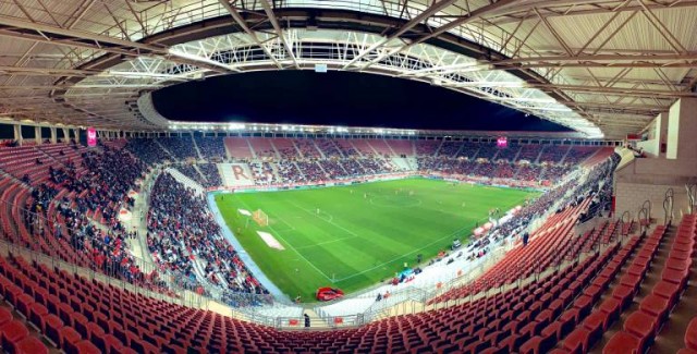 Habilitarán un carril reversible para abandonar el estadio Enrique Roca tras el partido de la Selección Española