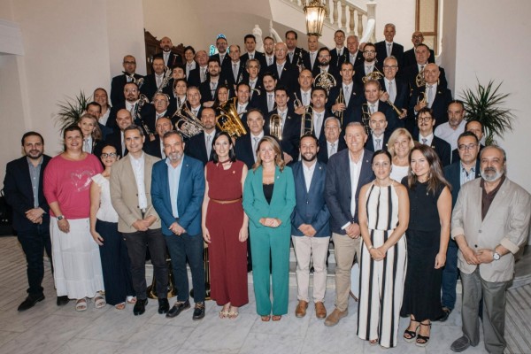 Castelló rinde homenaje a la Banda Municipal en el acto de conmemoración de su centenario