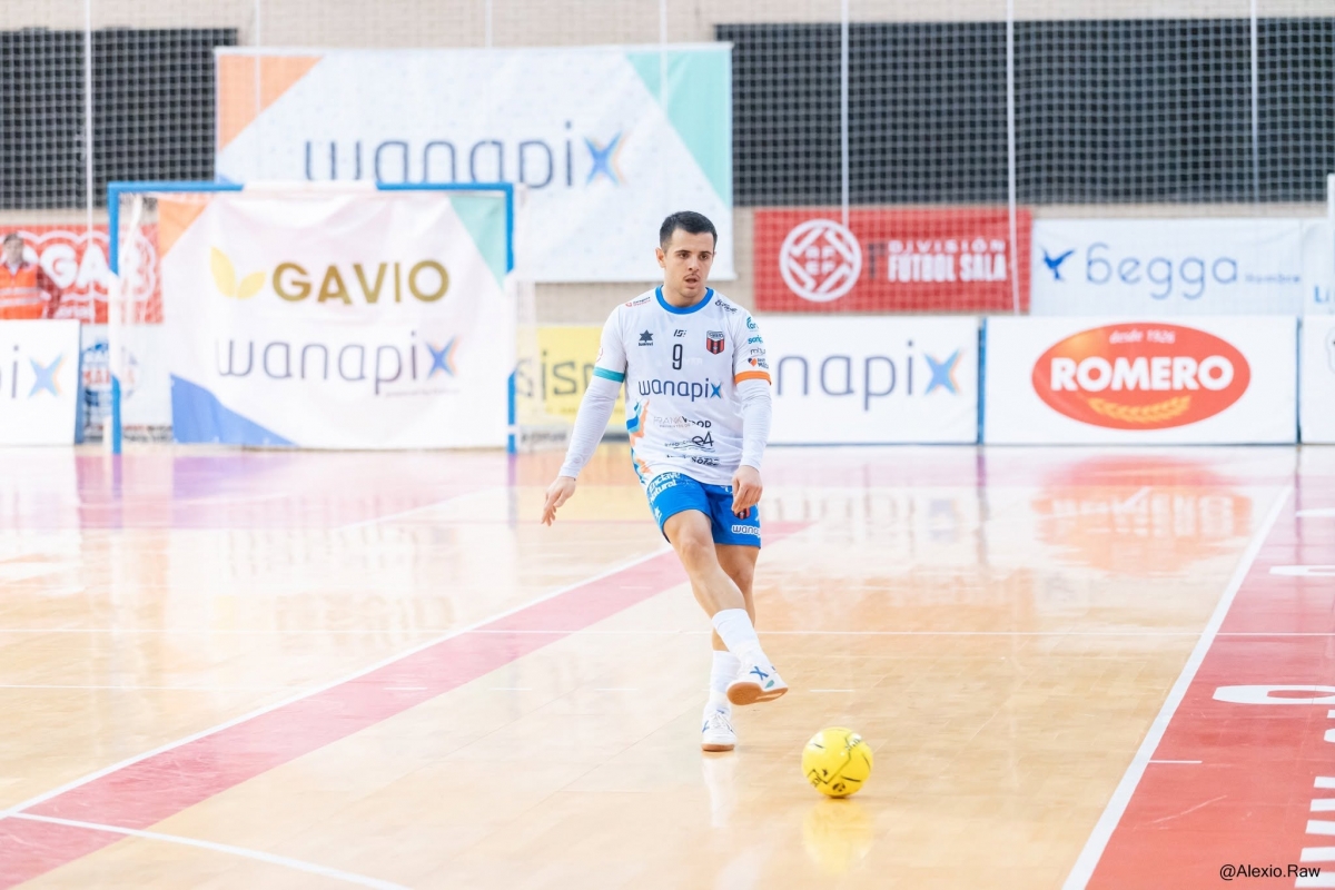 Adri Rivera, con el Wanapix Sala 10 Zaragoza. - Foto: SALA 10 ZARAGOZA