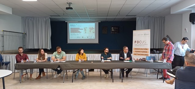 El CEEI Castellón aborda en Cirat la vivienda y el empleo con agentes del ecosistema emprendedor