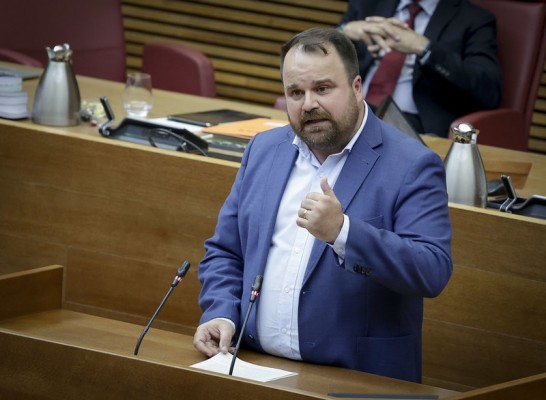 El PP no apoyará en Les Corts la derogación de los decretos de Nueva Planta, pese a su respaldo en la Diputación