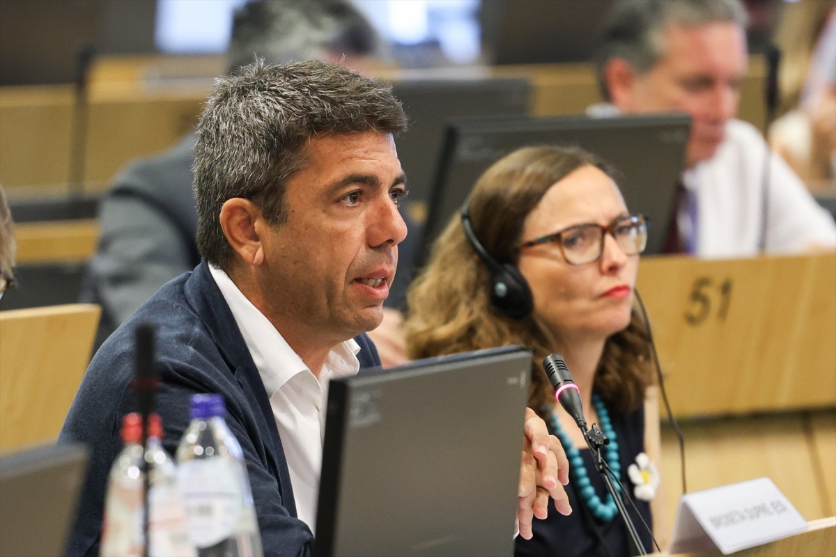 Mazón solicita a europa ayudas para el enoturismo como medio para mejorar la competitividad del sector del vino