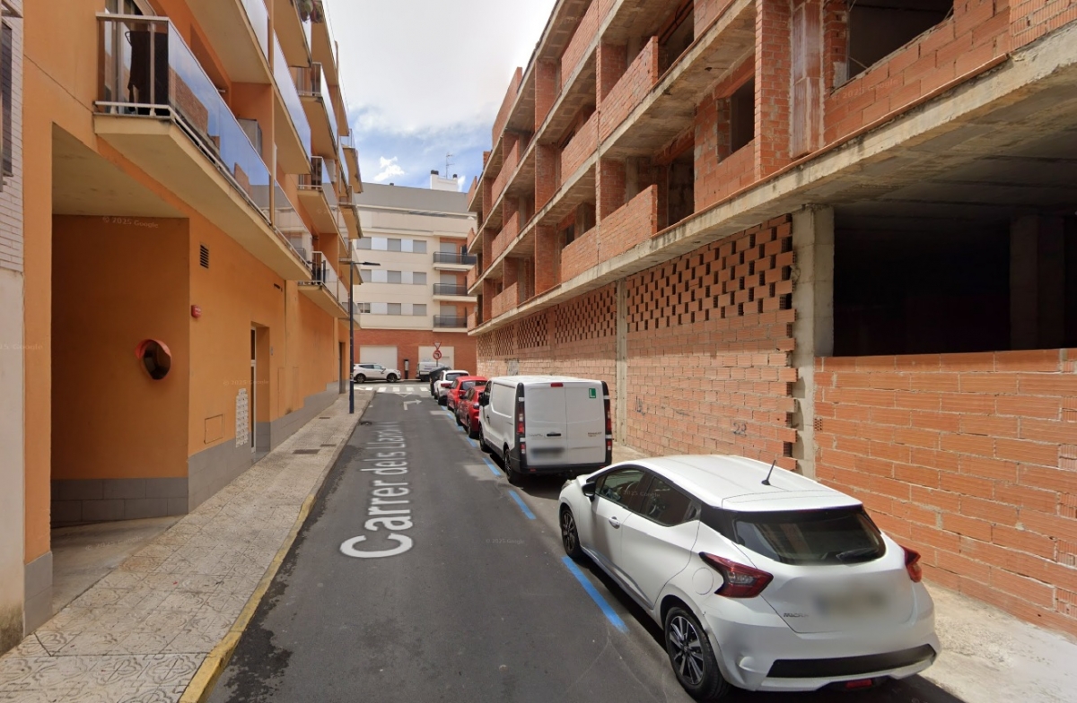 El edificio de la Sareb que será cedido tras su finalización. - Imagen: GOOGLE MAPS El edificio de la Sareb que será cedido tras su finalización.