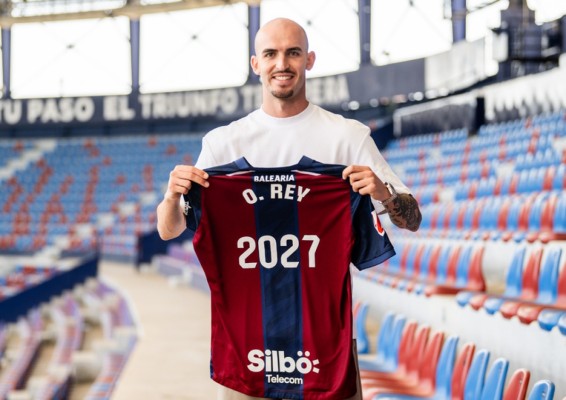 Oriol Rey renueva hasta 2027 con el Levante UD