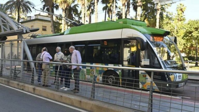 Castelló refuerza la conexión del autobús y el Tram con el Grau cada 15 minutos los días 4 y 5 de julio