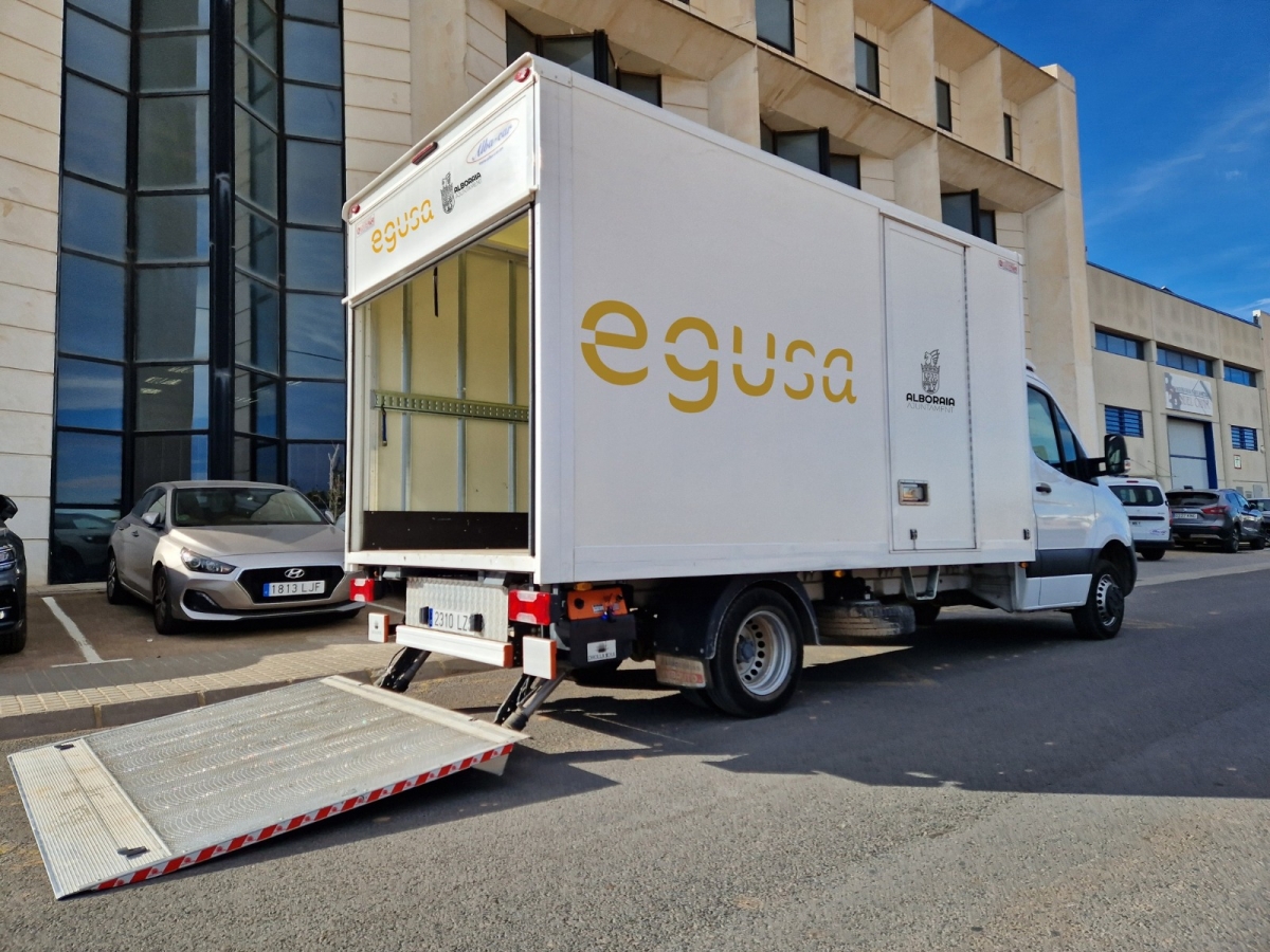 Un camión de la empresa pública Egusa. - Foto: AYUNTAMIENTO DE ALBORAYA