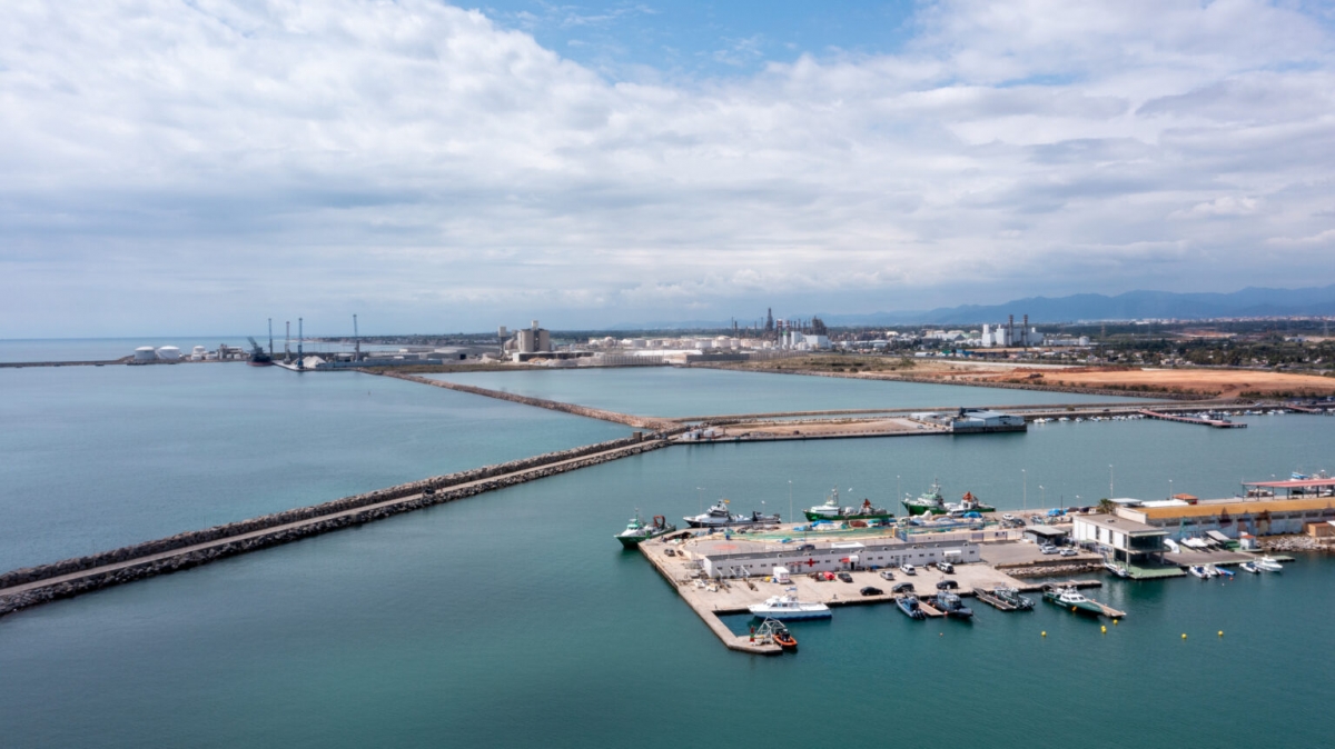 El puerto de Castelló incrementa un 10% los tráficos vinculados al sector energético