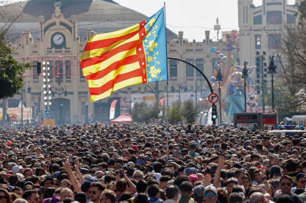 Hablar valenciano es de paletos