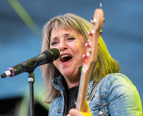 Suzi Quatro, Medina Azahara y Barón Rojo, en el Iberia Festival de Benidorm

