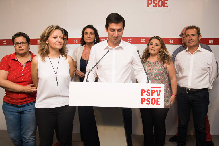 La dispersión de la familia 'abalista' del PSPV tras la caída del líder