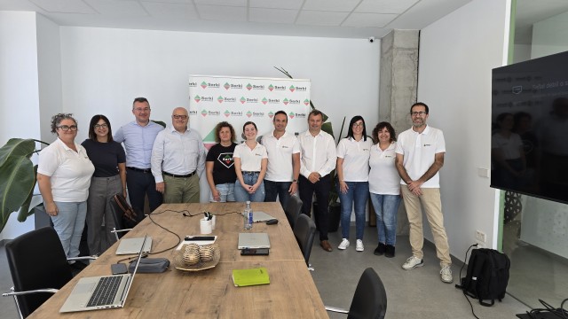 La ilicitana Ascensores Serki se integra en la filial española de la empresa italiana Neulift