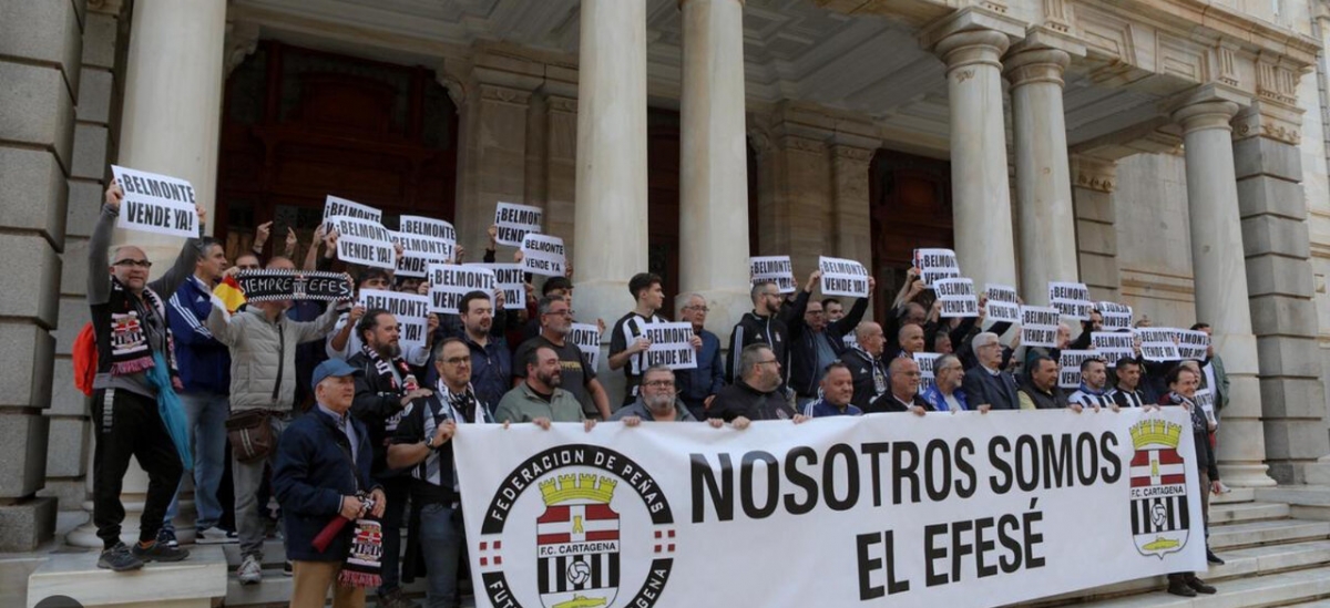 Las peñas del Efesé convocan una manifestación pidiendo la marcha de Belmonte