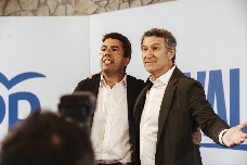 Víctimas de la Dana piden reunirse con Feijóo ante la "dificultad" para hacerlo con Mazón